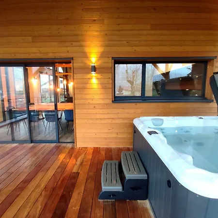Holiday home Lignum, Exceptionnel - Sauna & - Vue Sur Les Montagnes, 8 Minutes Des Pistes. La Bresse